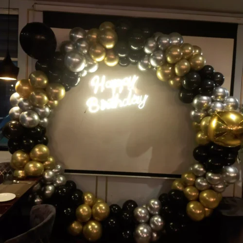 Elegant Black and Golden Chrome Balloon Birthday Ring Decor