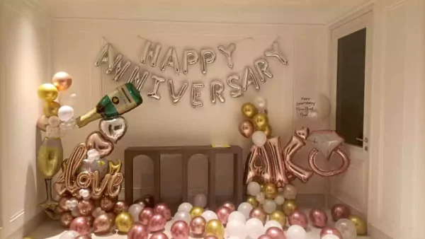 Happy Anniversary Balloon Decoration at home